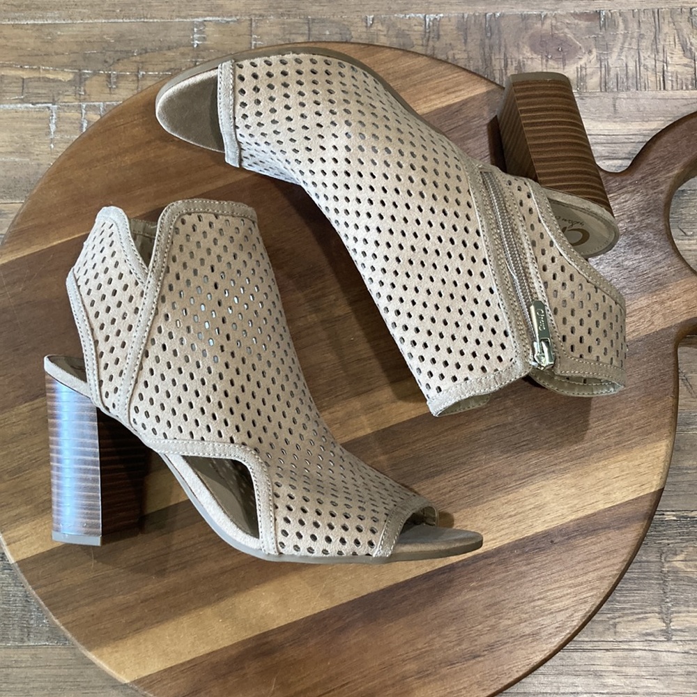Circus by Sam Edelman Emerson Tan Leather Cut Out Peep Toe Ankle Heel Bootie